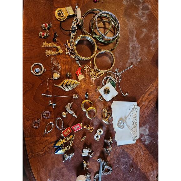 Lot of Jewelry - Earrings Brooches Watches and More!